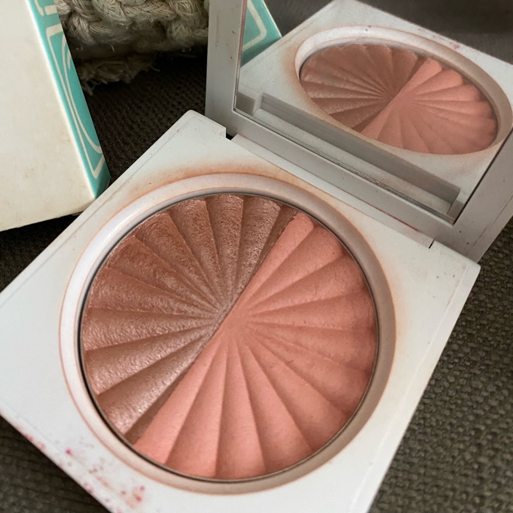 Ofra Cosmetics Chic Lit Duo Blush Duo
